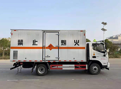 锡山爆破器材运输车