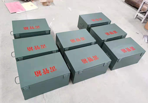 锡山炸药箱和雷管箱一般是怎么存放的？
