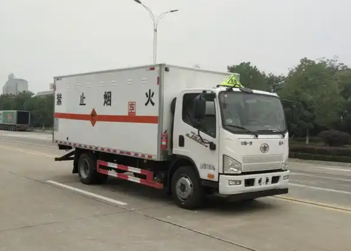 锡山爆破器材运输车可以上高速吗？